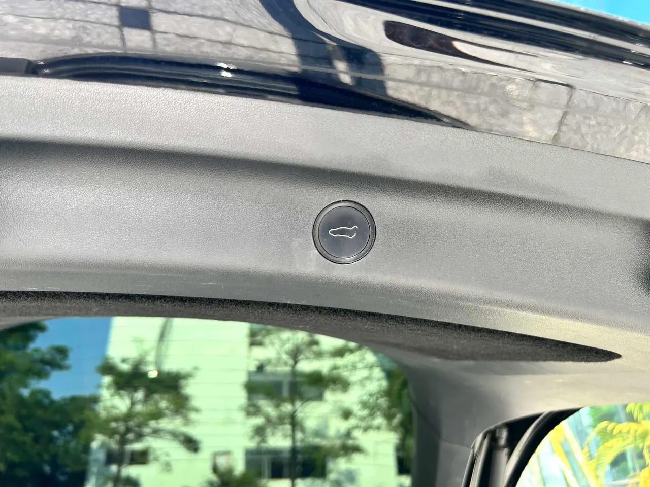 Tesla 2022 Model Y rear-wheel drive version automatic transmission 15