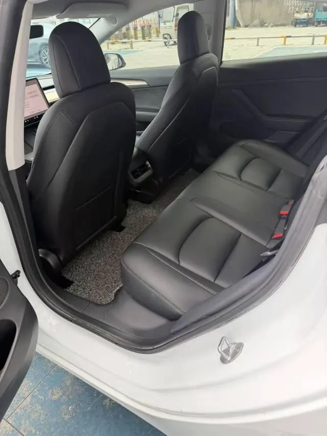 Tesla 2022 Model 3 rear-wheel drive version of automatic transmission 4