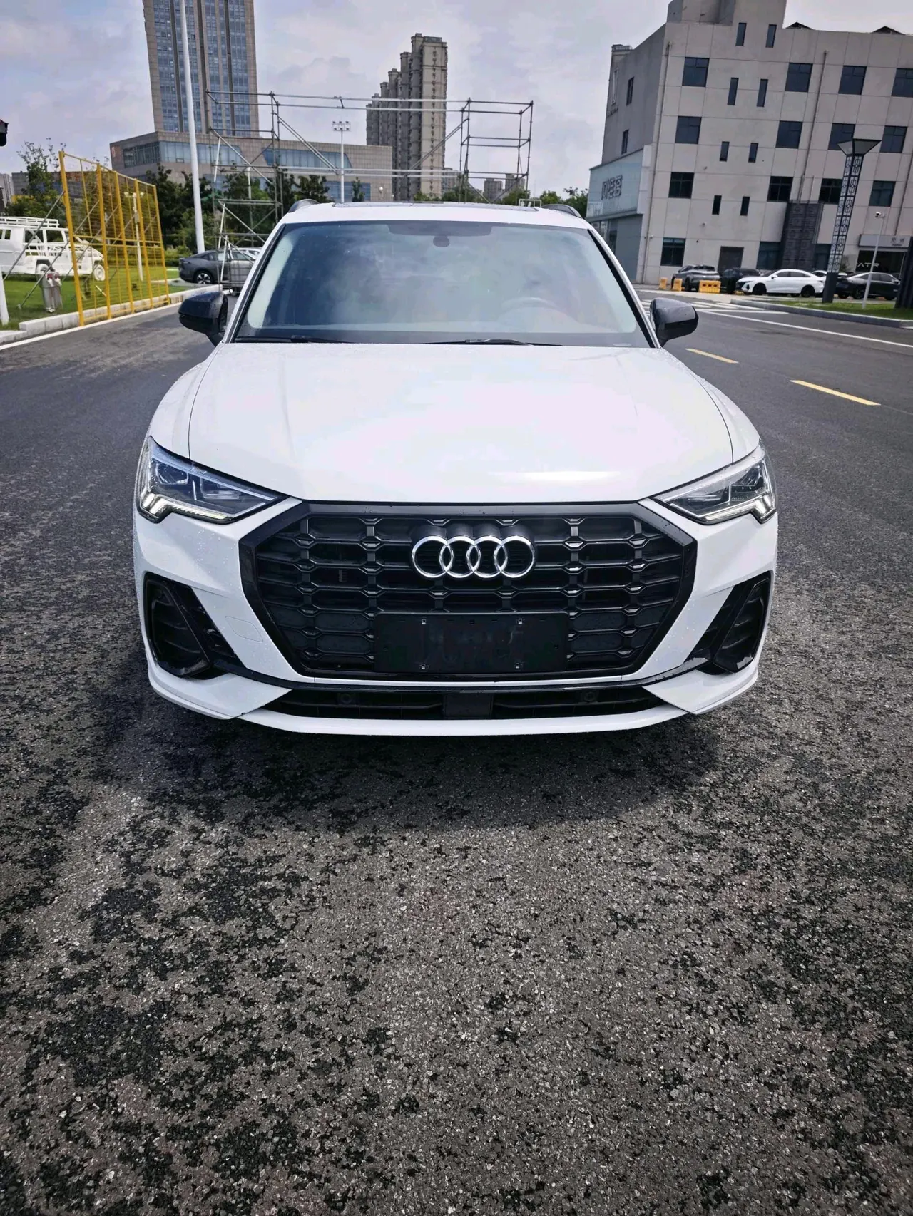 Audi 2022 Q3 1.4TFSI 35TFSI Fashion Dynamic Automatic 2