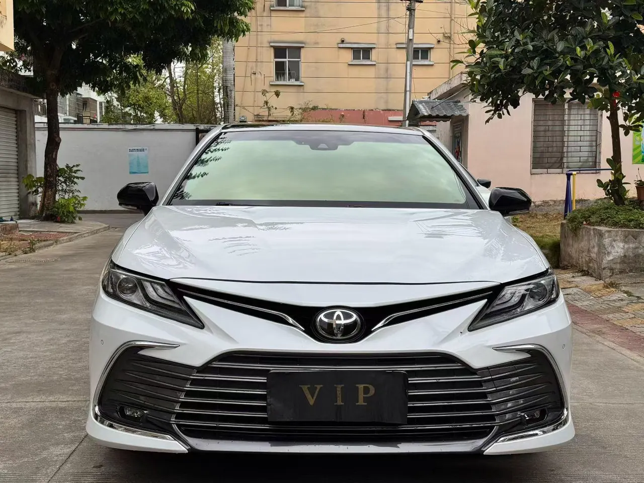 Toyota 2023 Camry 2.5G Deluxe Edition Automatic Gear 2
