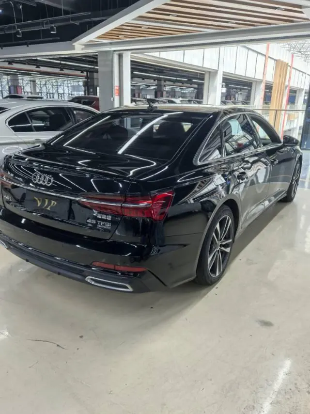 Audi 2020 A6L 2.0TFSI 40TFSI Deluxe Dynamic Automatic 3