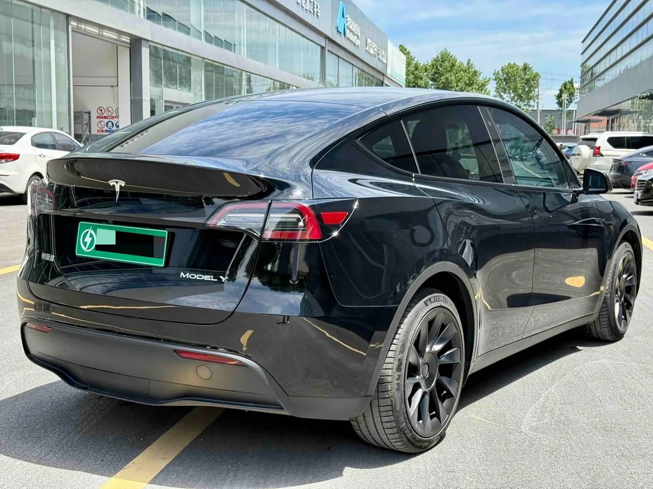 Tesla 2021 Model Y Standard Endurance Rear Drive Automatic Gear 5