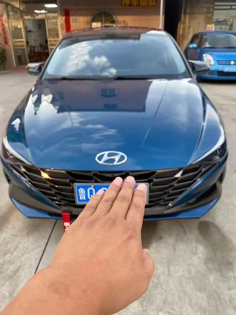 Hyundai 2021 Elantra -3-compartment 1.5 stepless LUX premium automatic gear 2
