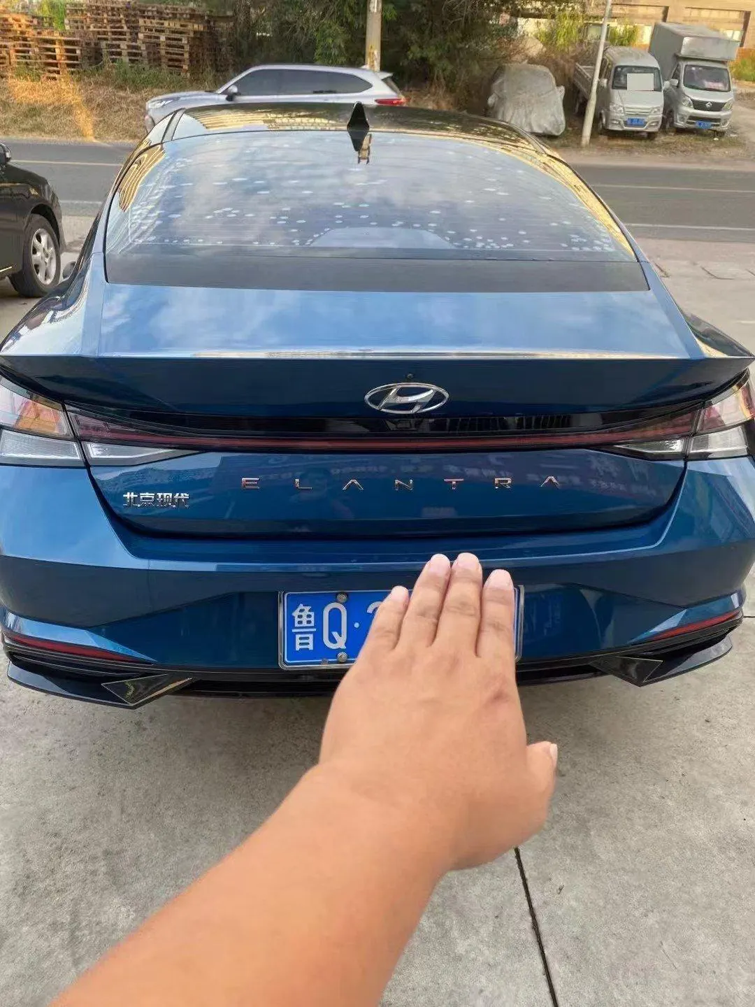 Hyundai 2021 Elantra -3-compartment 1.5 stepless LUX premium automatic gear 5