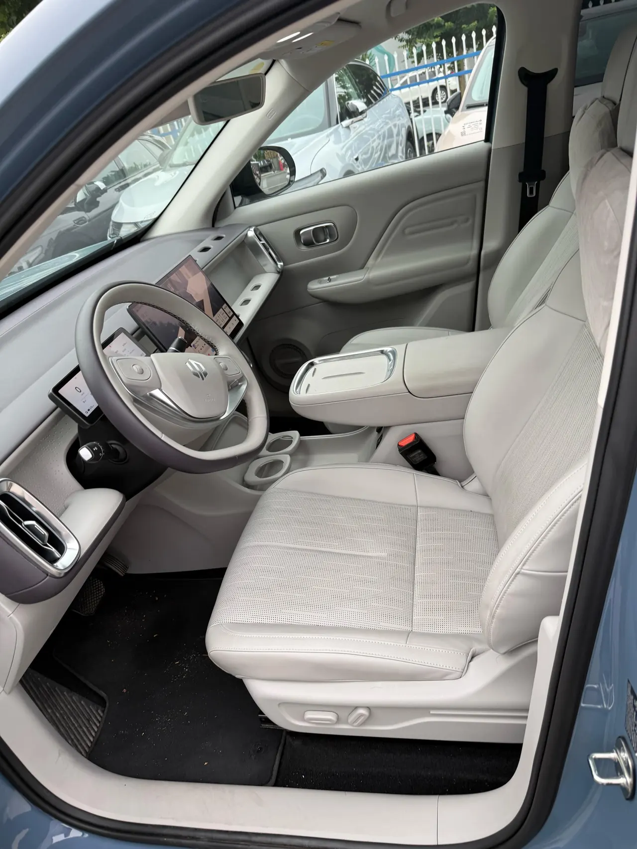 Leapmotor 2025 B 10 510 Enjoy Smart Driving Edition Automatic Gear 3