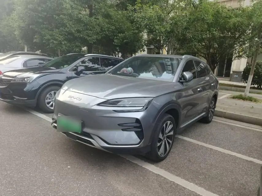 Открыть галерею: BYD Song PLUS New Energy 2024 Song PLUS EV Glory Edition 520km Pilot Automatic Gear