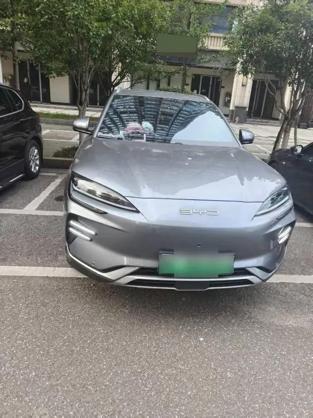 BYD Song PLUS New Energy 2024 Song PLUS EV Glory Edition 520km Pilot Automatic Gear 2