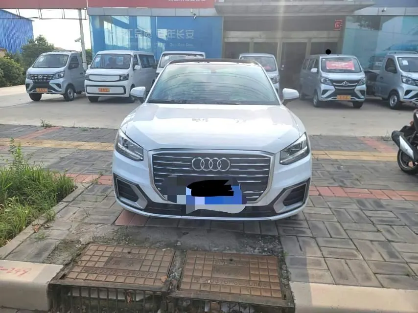 Audi 2020 Q2L 1.4TFSI 35TFSI Fashion Elegant Automatic 2