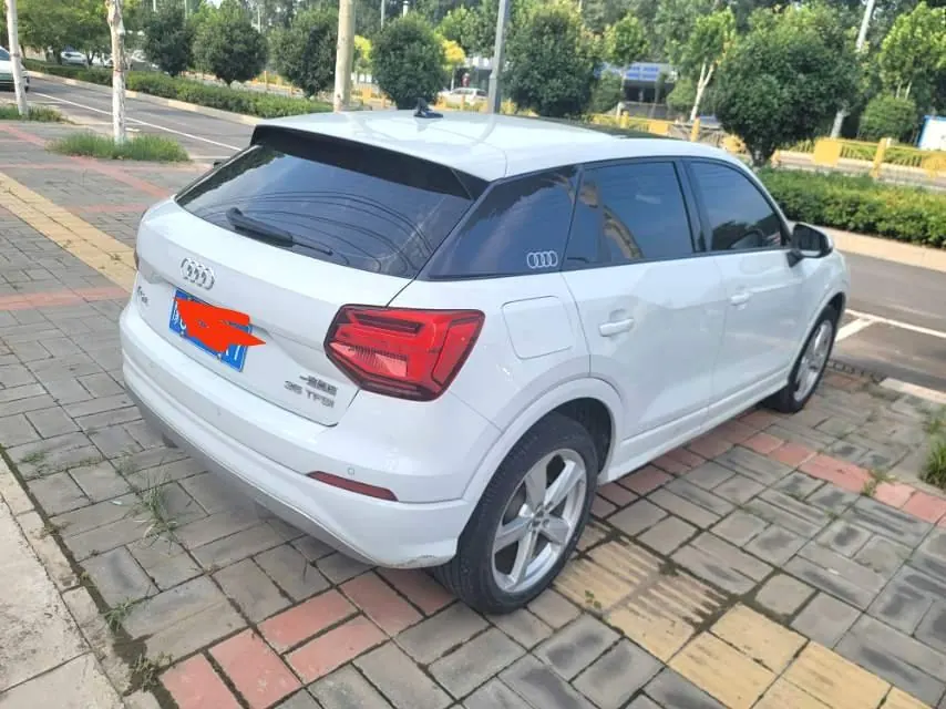 Audi 2020 Q2L 1.4TFSI 35TFSI Fashion Elegant Automatic 4