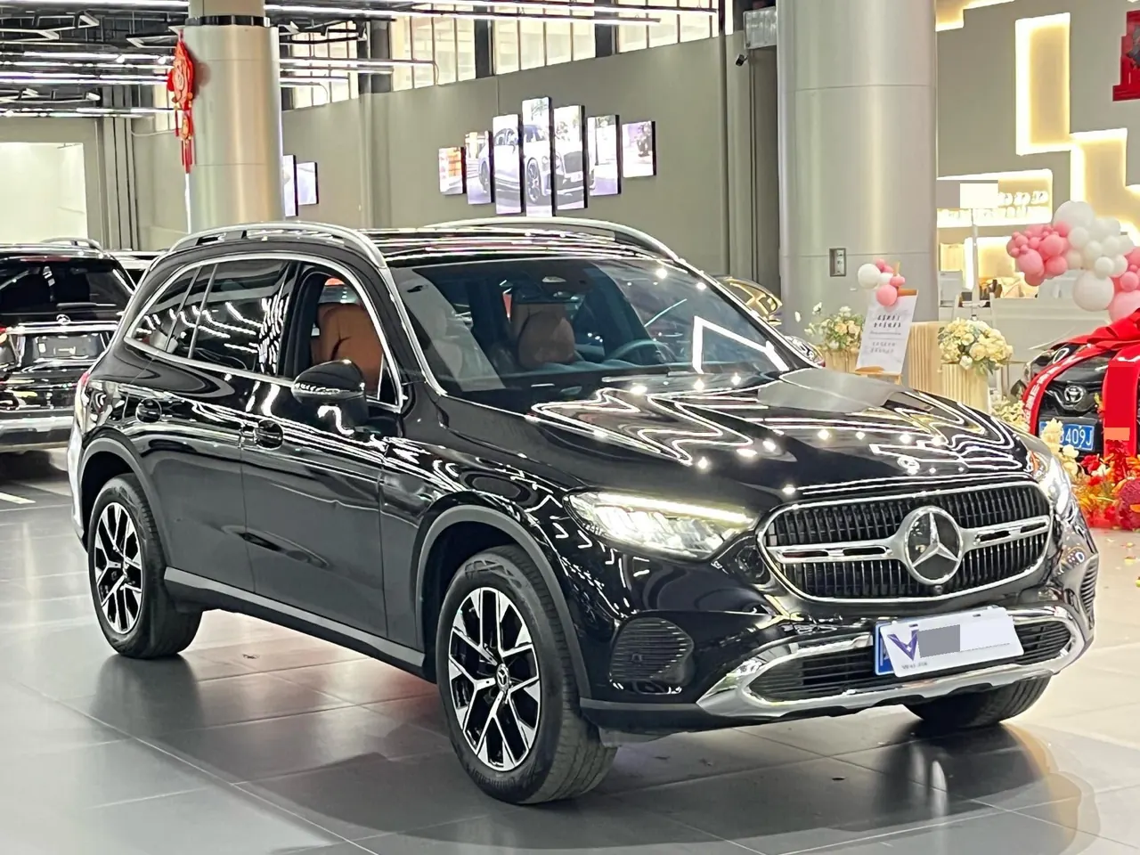 Mercedes Benz 2024 GLC 260 L 4MATIC 48V 2.0T Dynamic 5-seat Automatic Gear 3