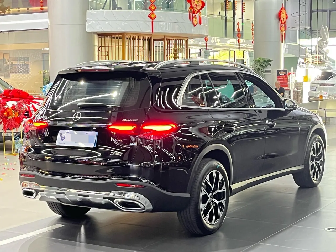 Mercedes Benz 2024 GLC 260 L 4MATIC 48V 2.0T Dynamic 5-seat Automatic Gear 7