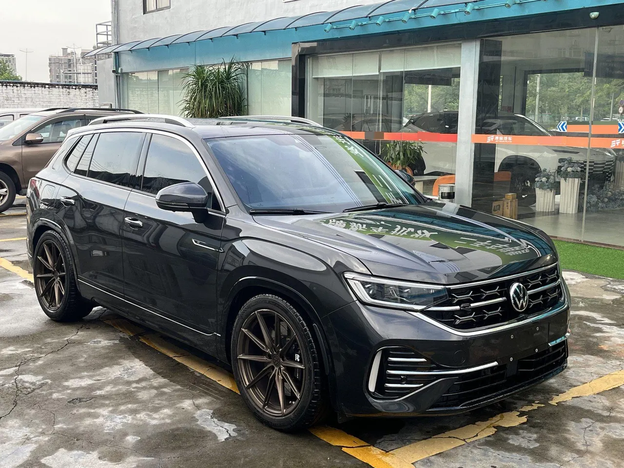 Volkswagen 2023 Tanyue 2.0TSI 330TSI Two-Drive R-Line High-Energy Edition Automatic Gear 3