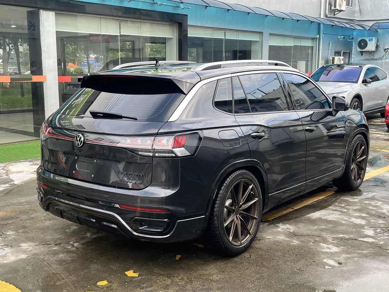 Volkswagen 2023 Tanyue 2.0TSI 330TSI Two-Drive R-Line High-Energy Edition Automatic Gear 4