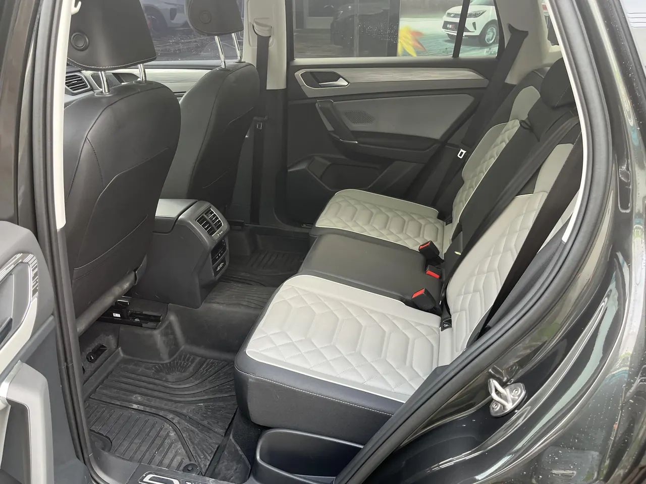 Volkswagen 2023 Tanyue 2.0TSI 330TSI Two-Drive R-Line High-Energy Edition Automatic Gear 6