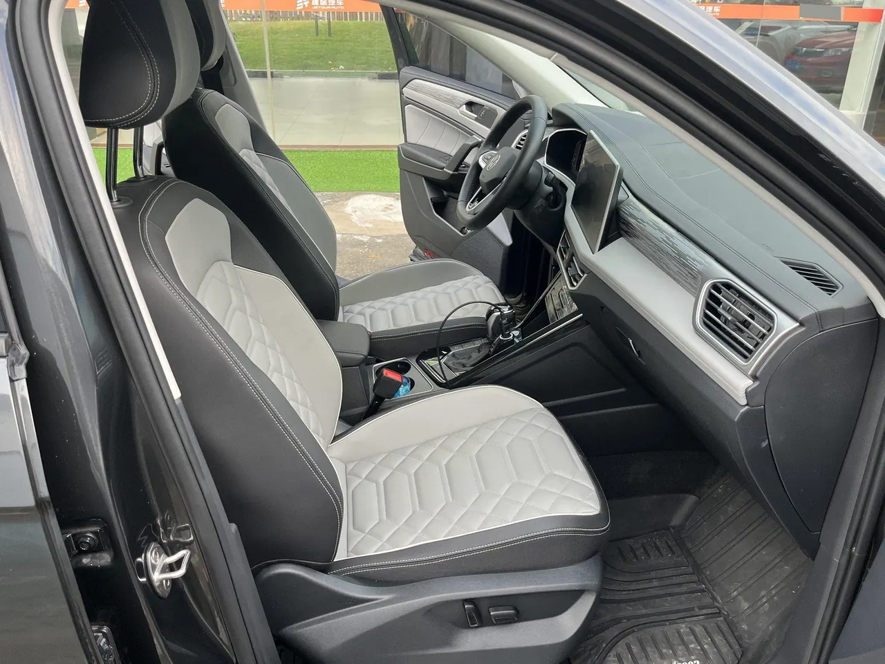 Volkswagen 2023 Tanyue 2.0TSI 330TSI Two-Drive R-Line High-Energy Edition Automatic Gear 8
