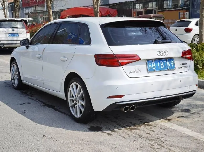 Audi 2020 A3 Sportback 1.4TFSI 35TFSI aggressive automatic gear 7