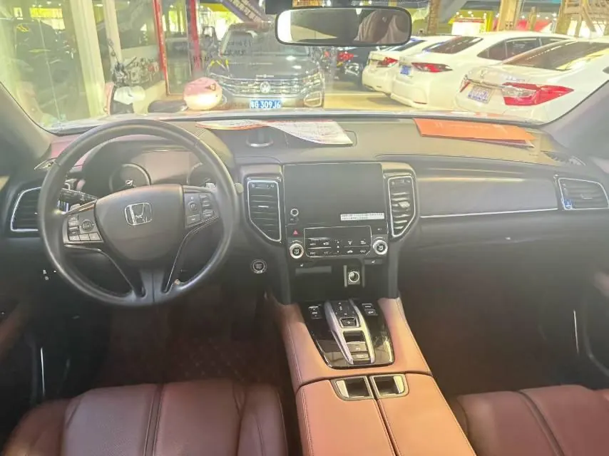 Honda 2020 UR-V 2.0T 370TURBO two-drive elegant version of automatic gear 5