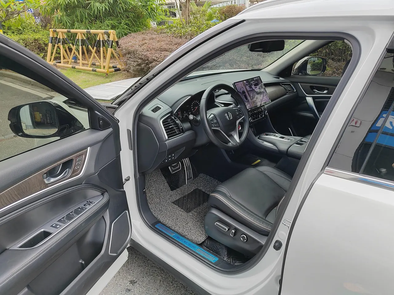 Honda 2020 Crown Road 2.0T 370TURBO Four-wheel Drive Extreme Edition Automatic Gear 8
