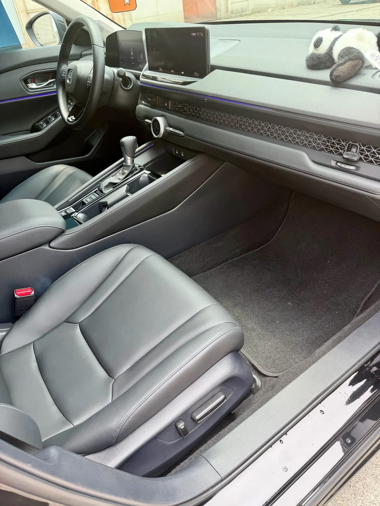 Honda 2025 11th Generation Accord 1.5T Stepless 260TURBO Sports Series Deluxe Automatic Gear 10