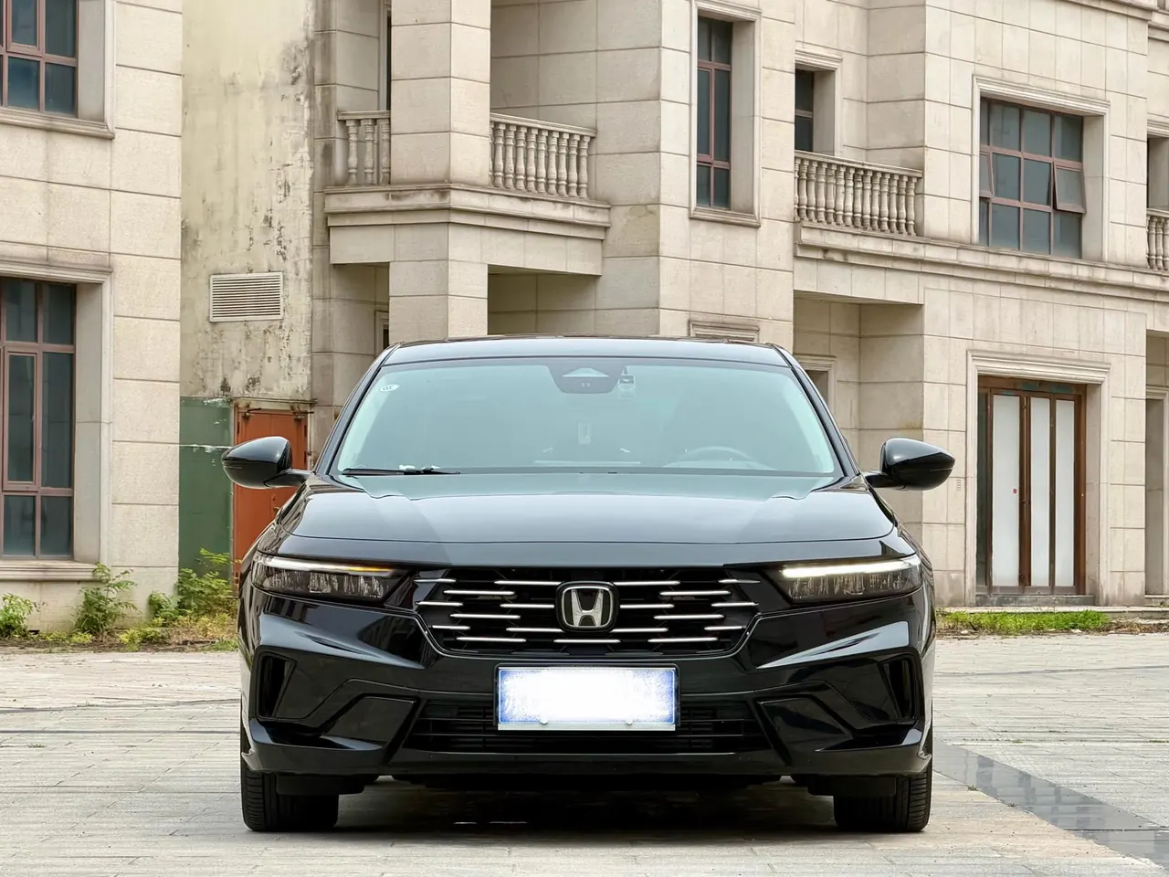 Honda 2025 11th Generation Accord 1.5T Stepless 260TURBO Sports Series Deluxe Automatic Gear 2
