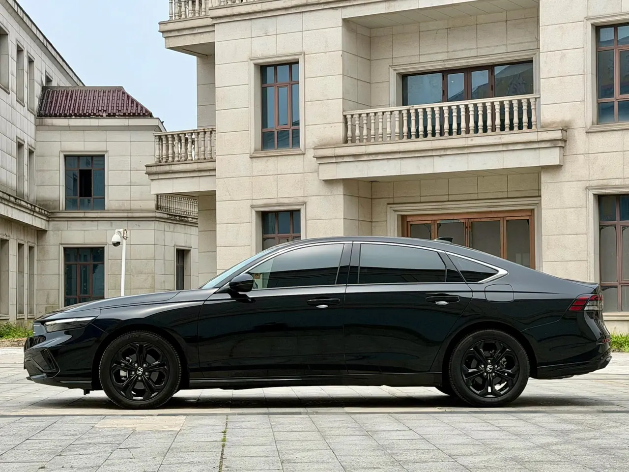 Honda 2025 11th Generation Accord 1.5T Stepless 260TURBO Sports Series Deluxe Automatic Gear 5