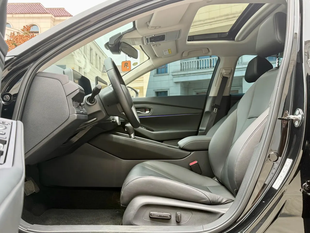 Honda 2025 11th Generation Accord 1.5T Stepless 260TURBO Sports Series Deluxe Automatic Gear 6