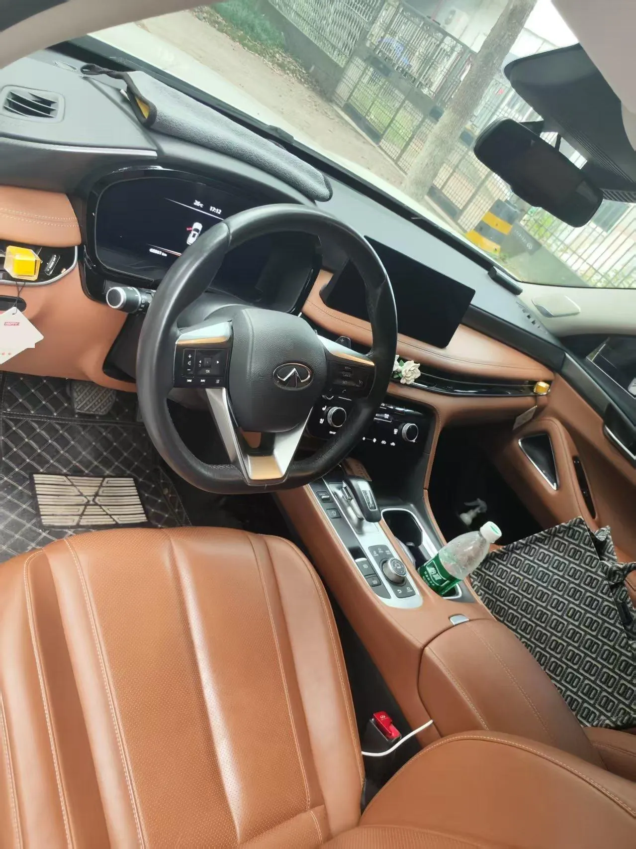 Infiniti 2022 QX60 2.0T 4-wheel drive deluxe automatic gear 4