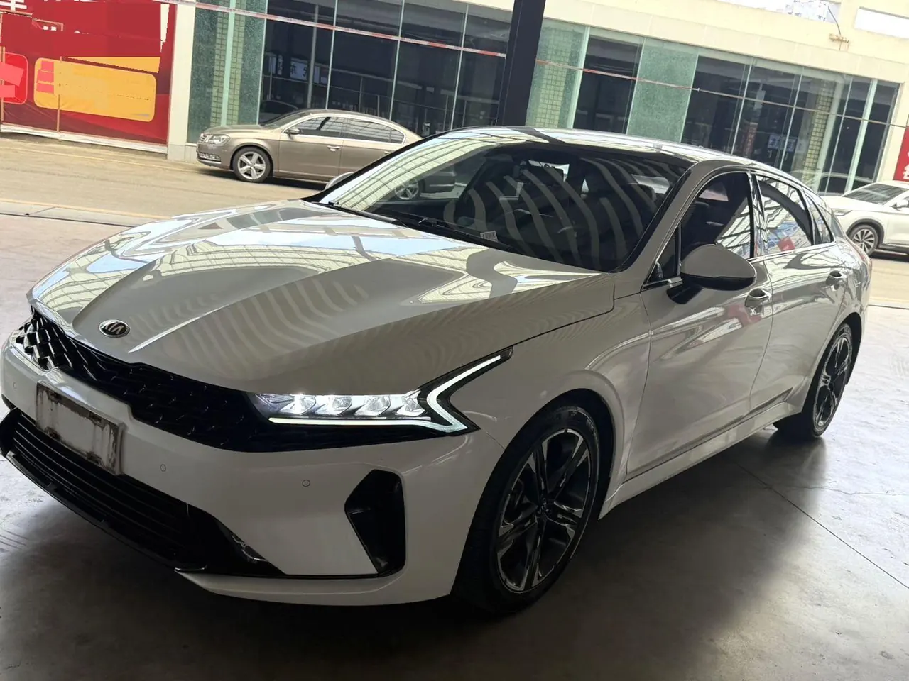 Kia 2020 K5 Keku 1.5T 270T CVVD Deluxe Technology Edition Automatic Gear - View 1