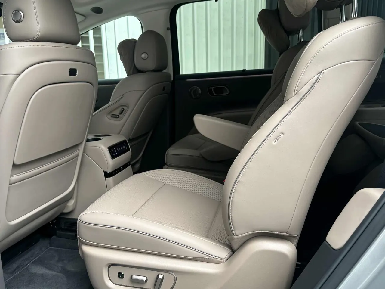 Li 2025 i8 Standard Edition Automatic Gear 6