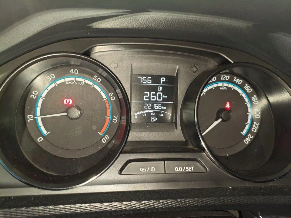 Skoda 2023 Comic 1.5 Comfortable Edition (Modified) Automatic Gear 9