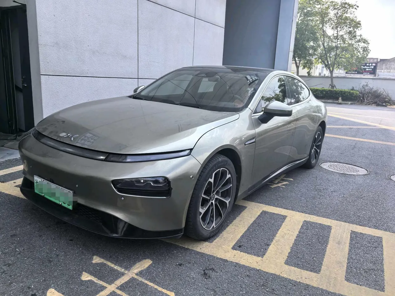 Xpeng 2020 P7 Rear Drive Long Endurance Smart Edition Automatic Gear - View 1