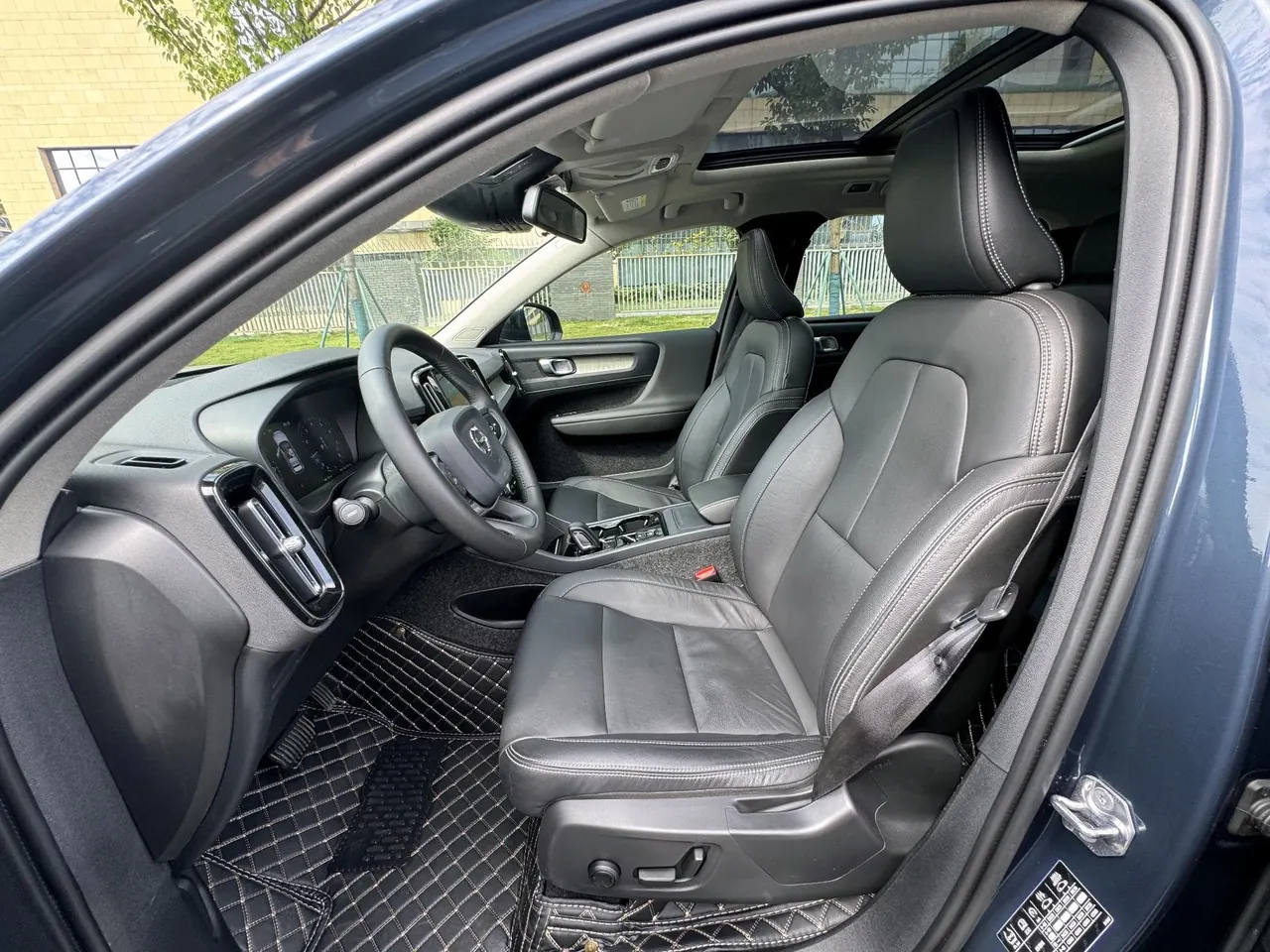 Volvo 2020 XC40 1.5T T3 Zhiyuan Deluxe Edition Automatic Gear 13