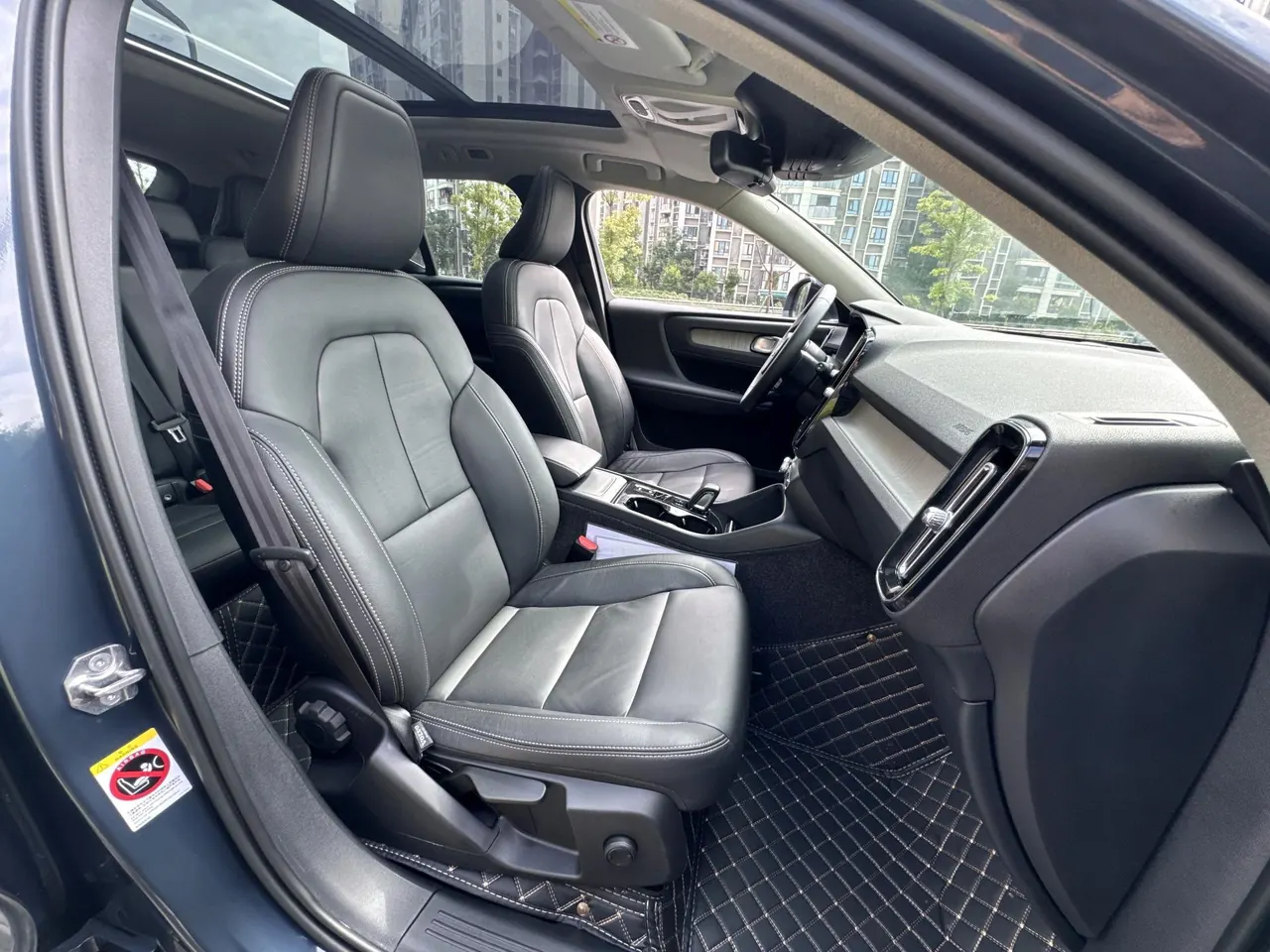 Volvo 2020 XC40 1.5T T3 Zhiyuan Deluxe Edition Automatic Gear 7