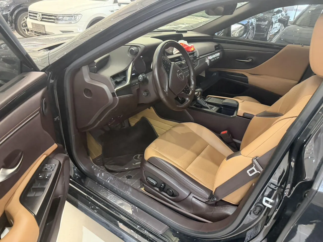 Lexus ES (Imported) 2020 ES200 2.0 Stepless Premium Edition Automatic Gear 2