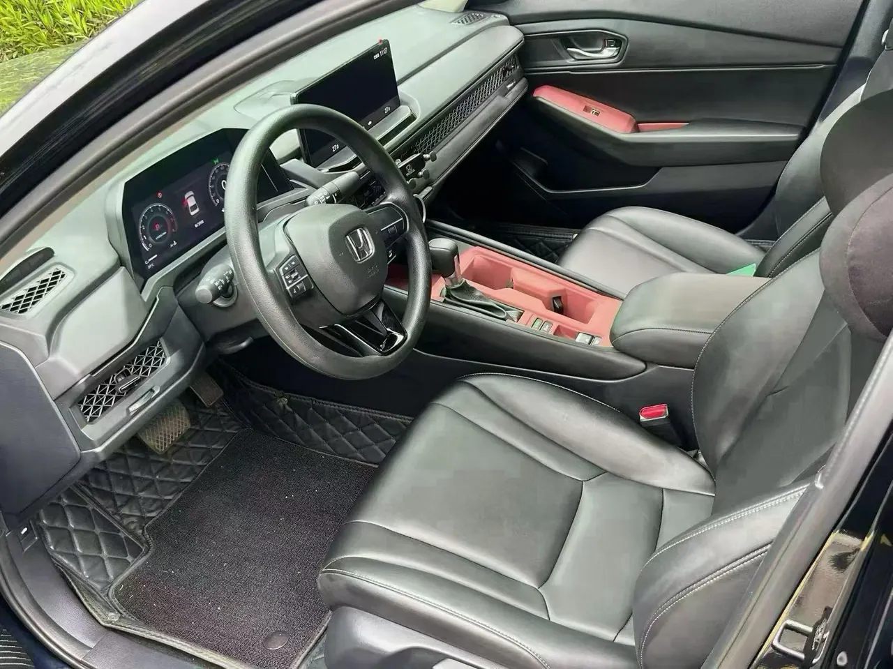 Honda 2025 11th Generation Accord 1.5T Stepless 260TURBO Comfort Edition Automatic Gear 4