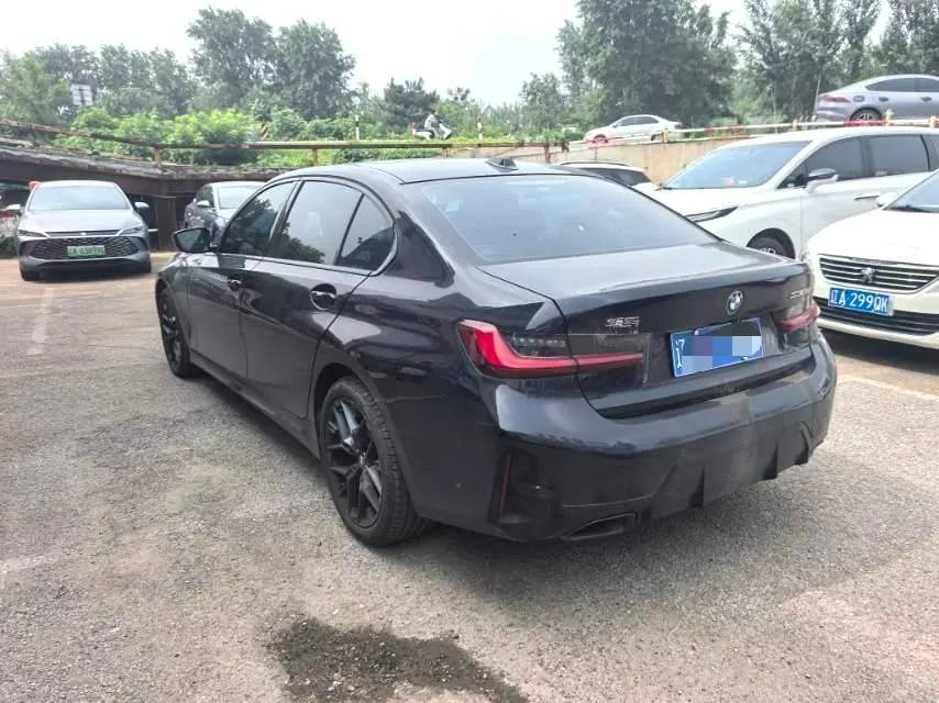 BMW 3 Series 2025 330Li 2.0T M Sports Obsidian Night Suit Automatic Gear 3