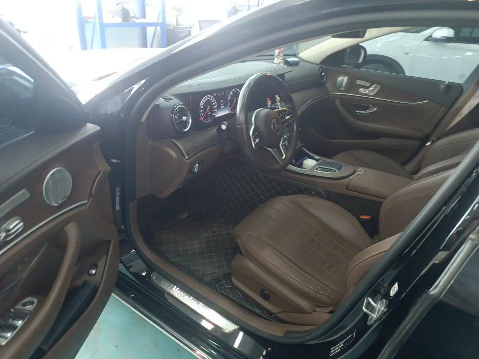 Mercedes Benz E-Class 2020 E 300 L 2.0T Special Edition (Modified) Automatic Gear 4