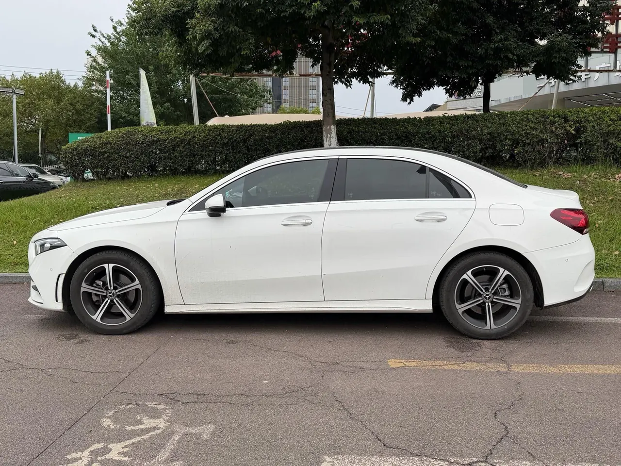 Mercedes Benz Class A 2022 A 200 L 1.3T Fashion Automatic Gear 5