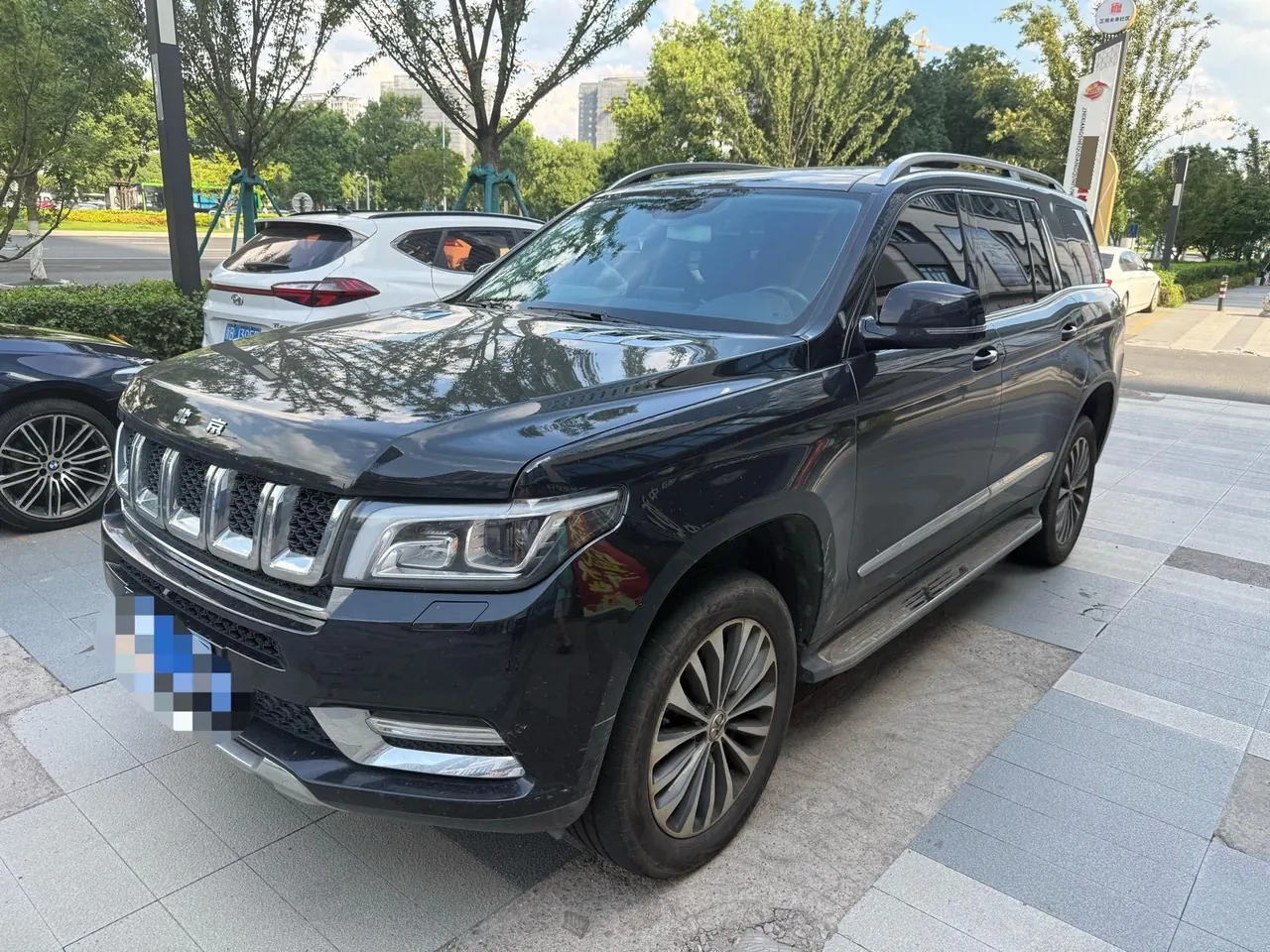 Открыть галерею: Beijing 2021 BJ90 3.0T Zheng Rong Edition Automatic Gear