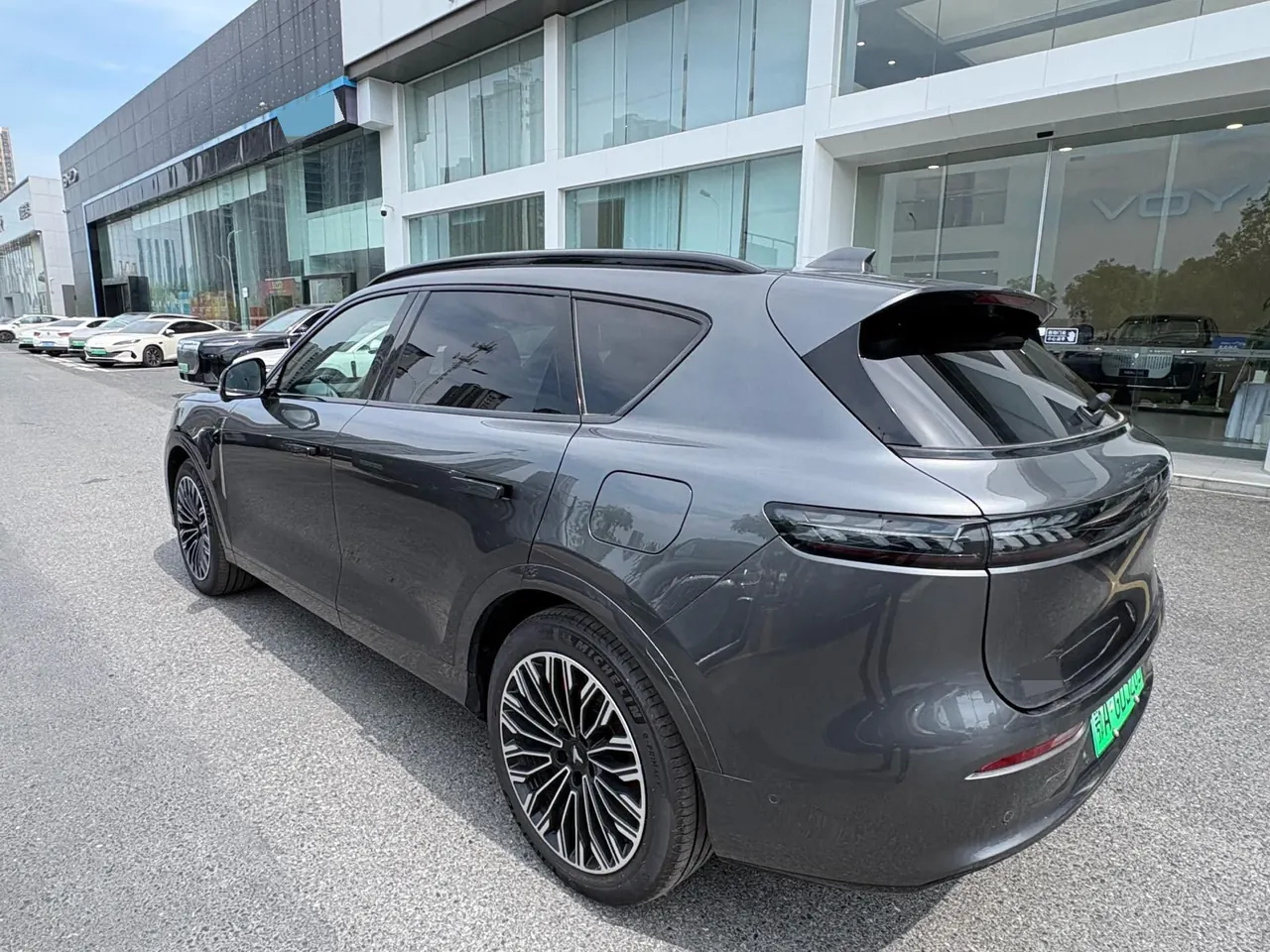 Voyah 2025 FREE Rear Drive Dry Kun Edition Automatic Gear 4