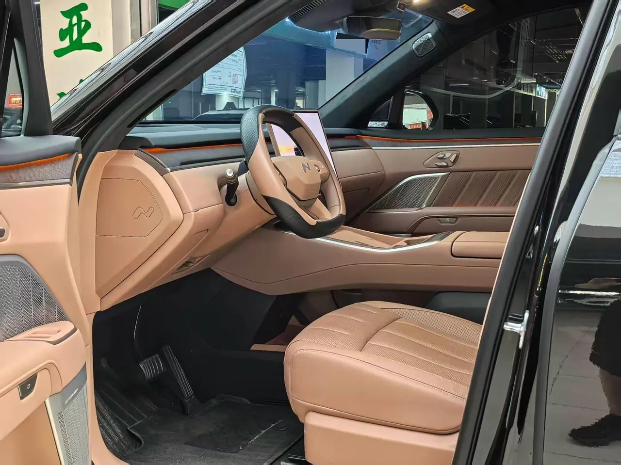 ONVO 2025 L90 Max six-seat automatic gear 6