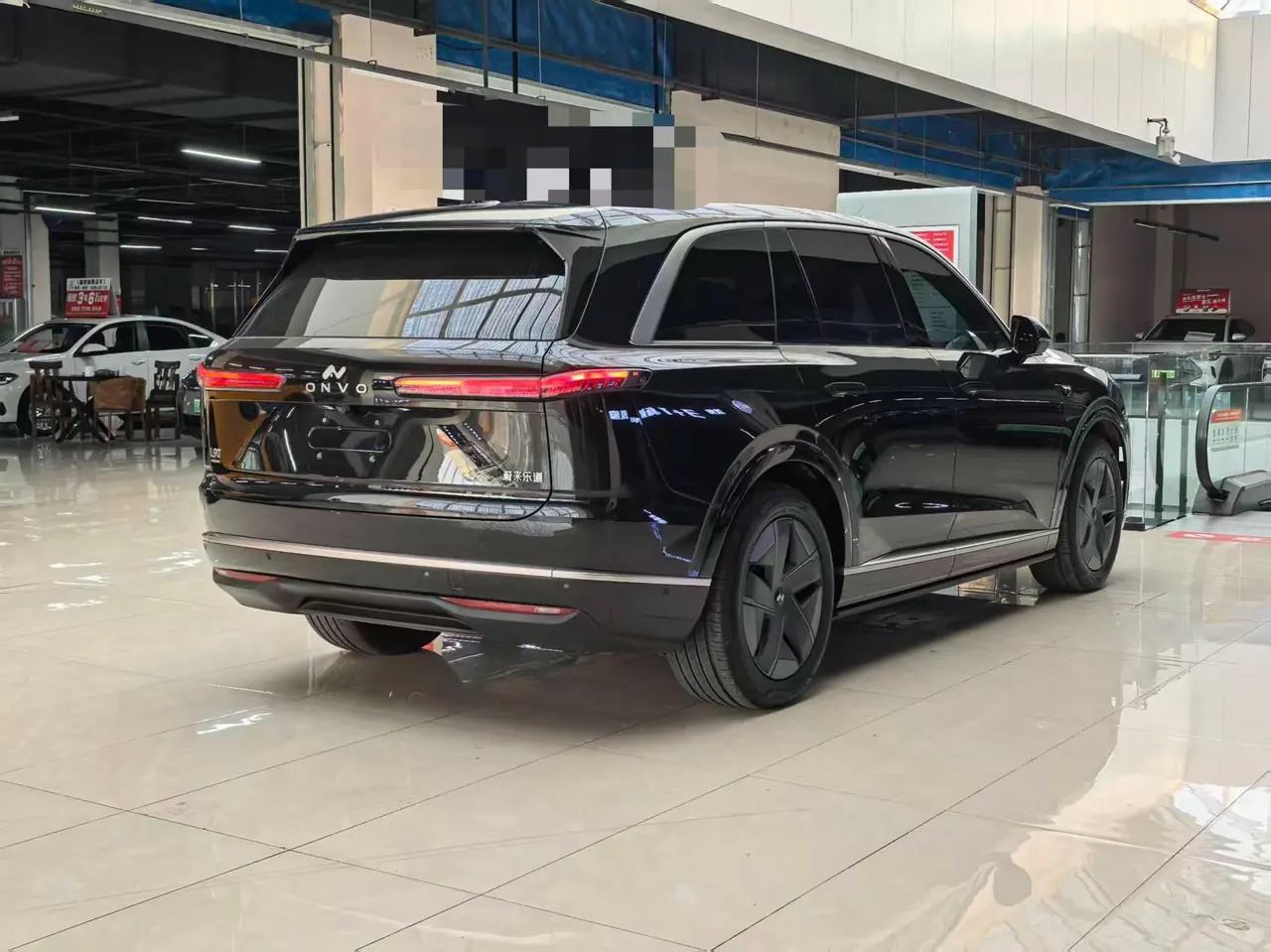 ONVO 2025 L90 Max six-seat automatic gear 8
