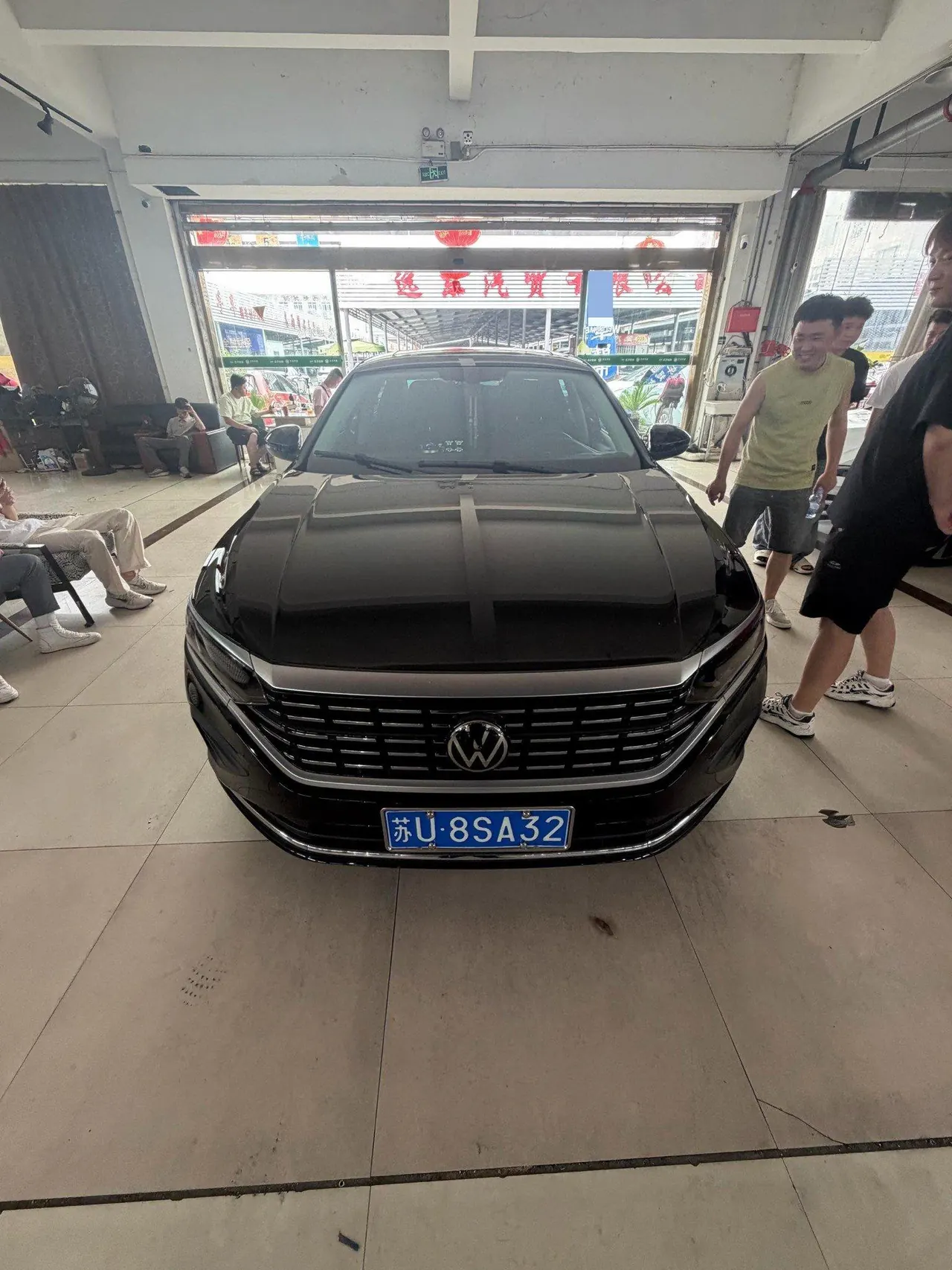 Volkswagen 2025 Passat 2.0TSI 380TSI Subut Longteng Edition Automatic Gear 2