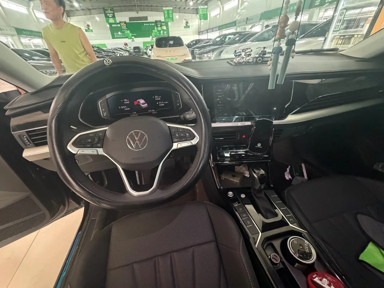 Volkswagen 2025 Passat 2.0TSI 380TSI Subut Longteng Edition Automatic Gear 4