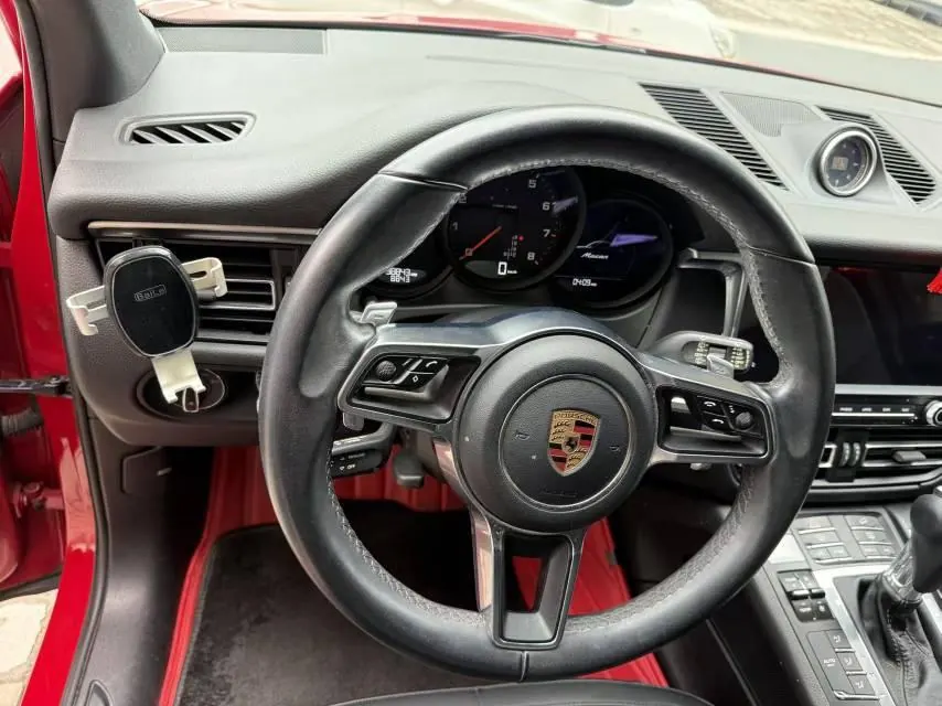 Porsche Macan (Imported) 2020 Macan 2.0T Automatic Gear 5