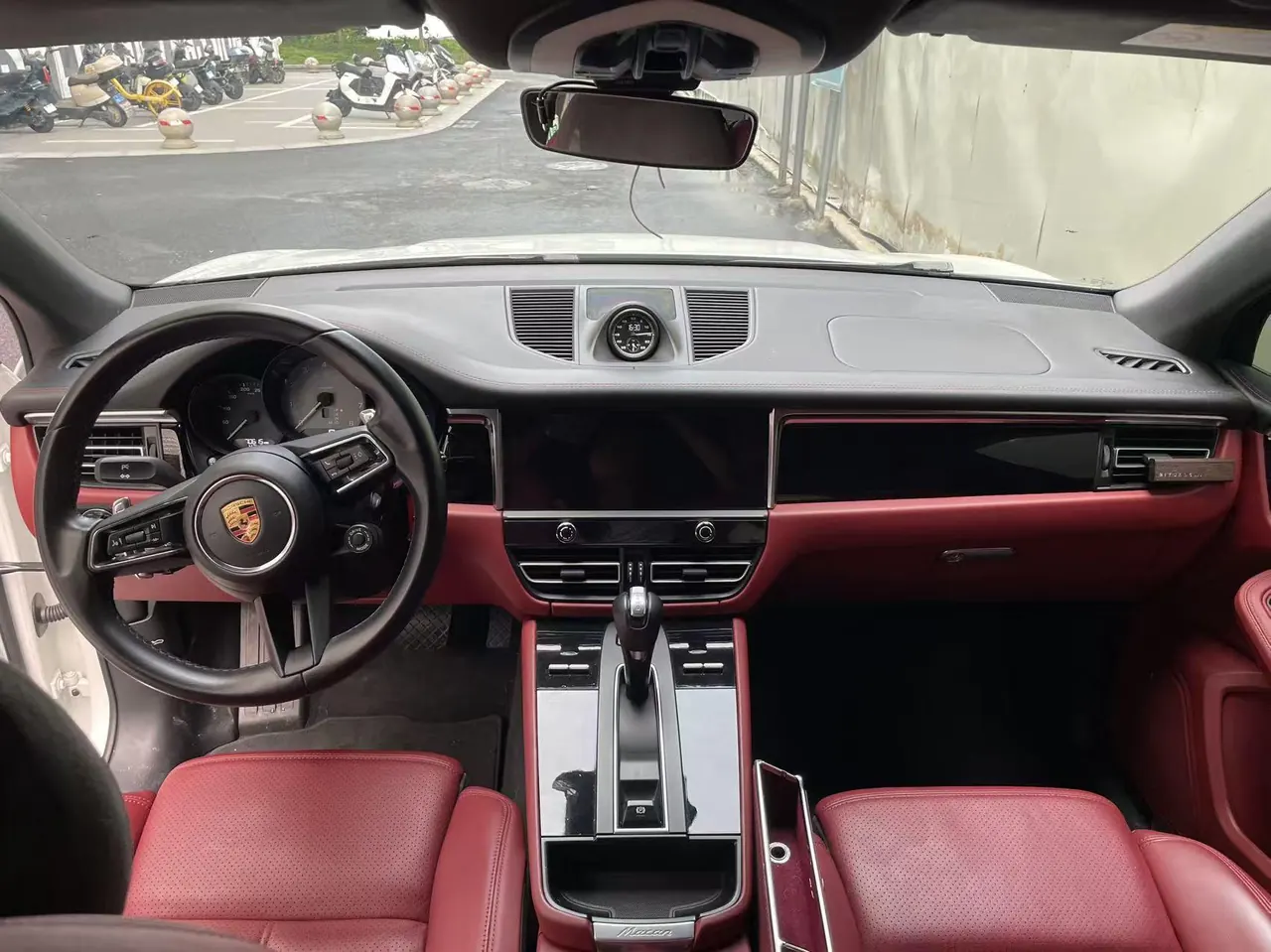 Porsche Macan (Imported) 2022 Macan S 2.9T Automatic 6