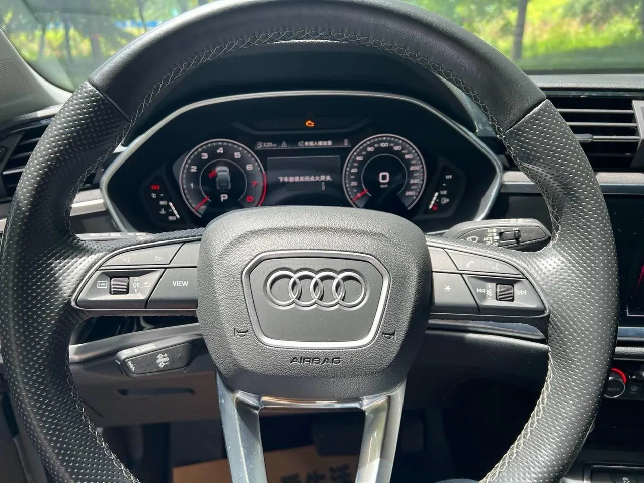 Audi 2022 Q3 Sportback 1.4TFSI 35TFSI aggressive automatic gear 6