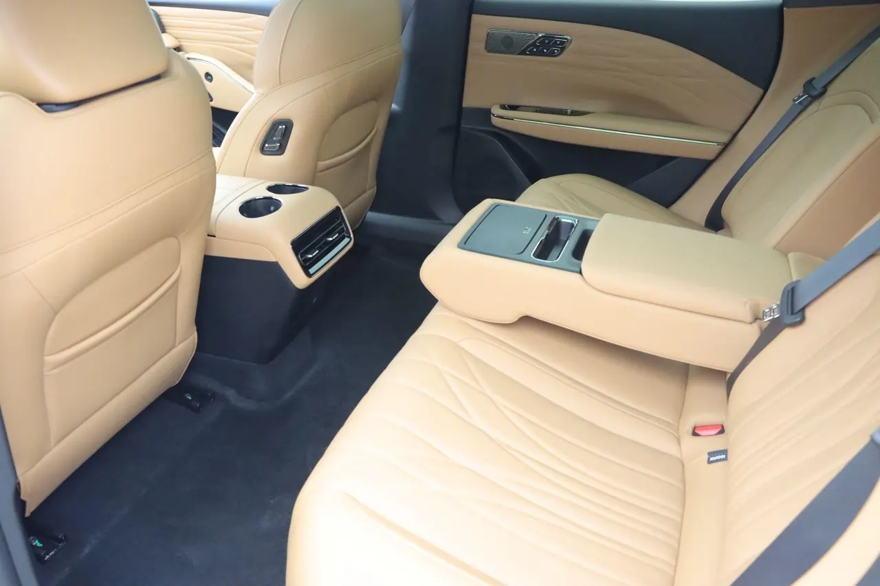 Geely Galaxy 2025 xingyao 8 EM-i 1.5 130km flagship automatic gear 5