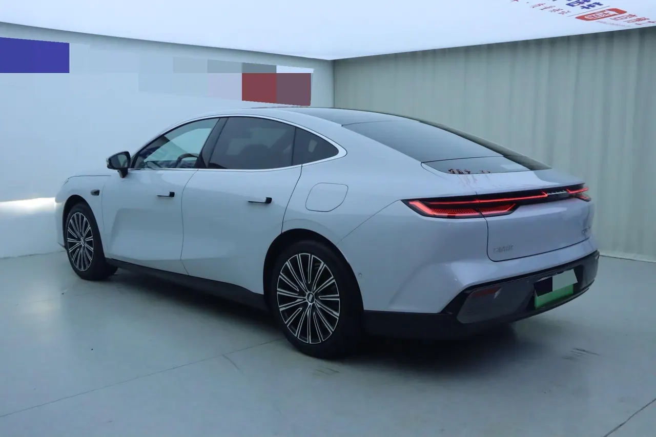 Geely Galaxy 2025 xingyao 8 EM-i 1.5 130km flagship automatic gear 8