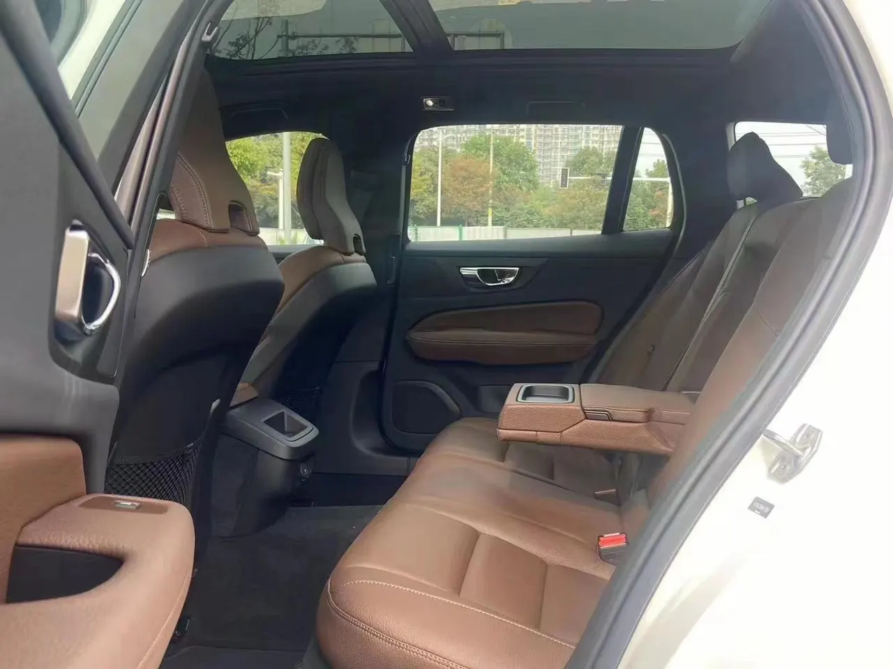 Volvo V60 (Imported) 2021 V60 48V 2.0T B5 Zhiyuan Sports Edition Automatic Gear 5